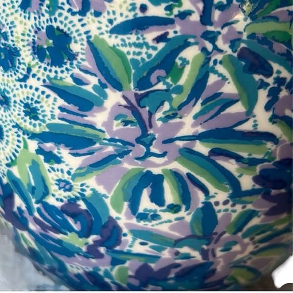 Lilly Pulitzer floral ceramic mugs New in Box - Picture 6 of 8